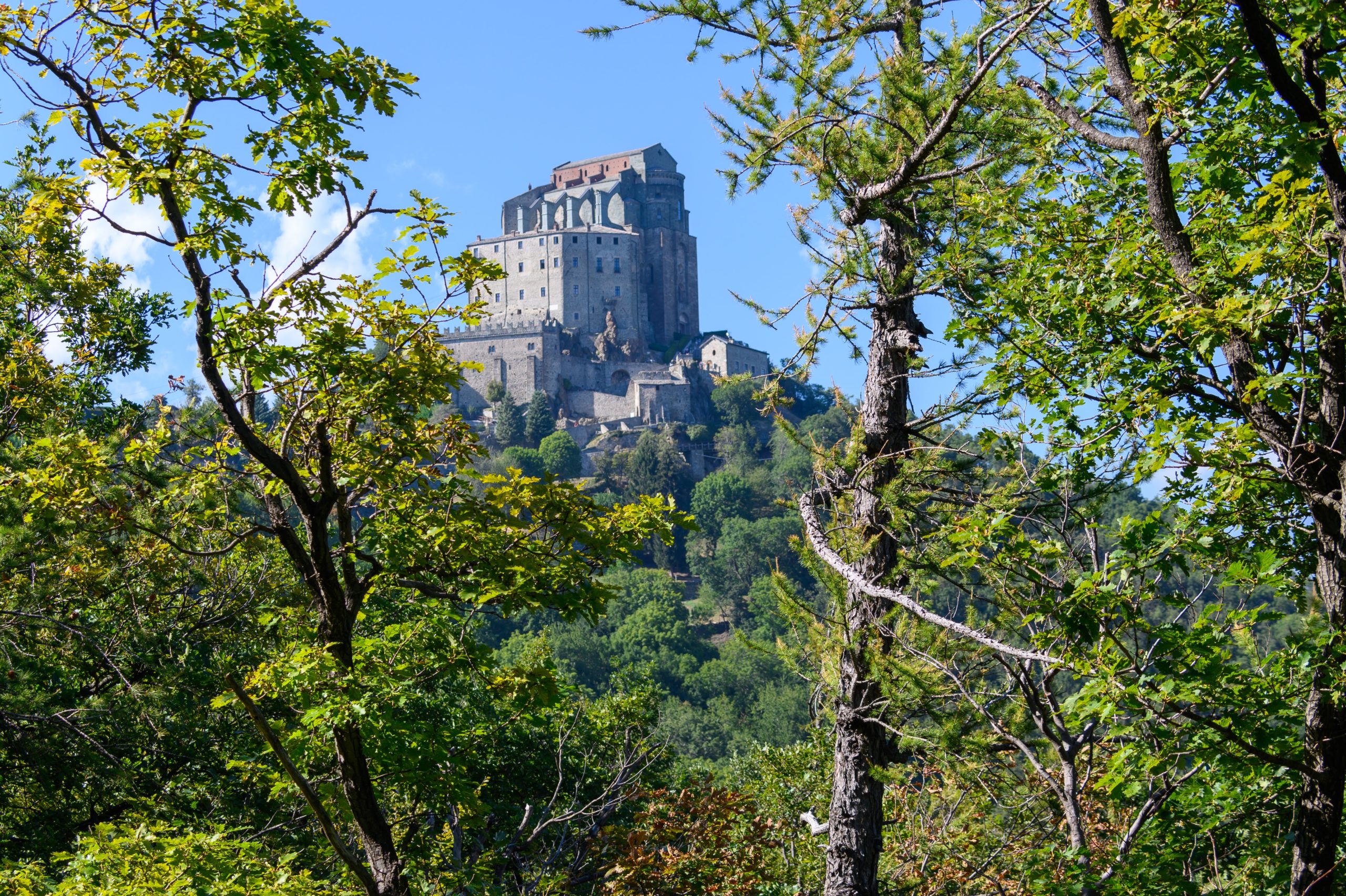 Italie: L'abbaye du «Nom de la rose» victime d'un incendie – Portail  catholique suisse